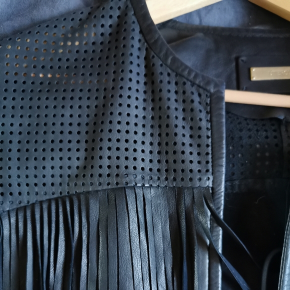 Fringe jacket /cape by Uterqüe - Picture 3 of 5